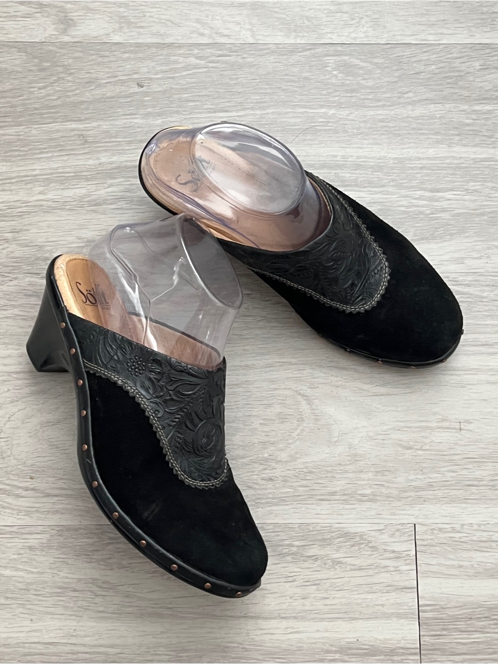 Sofft 7.5 Black Leather Suede Tooled Floral Western Heeled Mules
